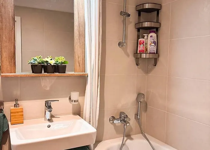 Appartement 555 New & Fully Equipped With Free Garage Bratislava