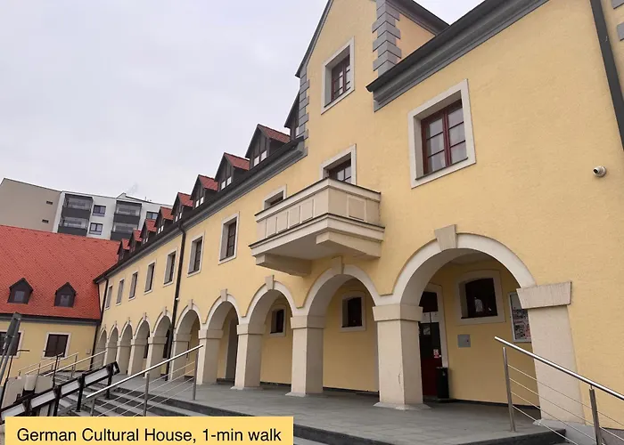 555 New & Fully Equipped With Free Garage Apartmán Bratislava