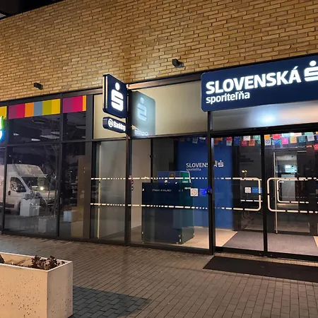 555 New & Fully Equipped With Free Garage Apartamento