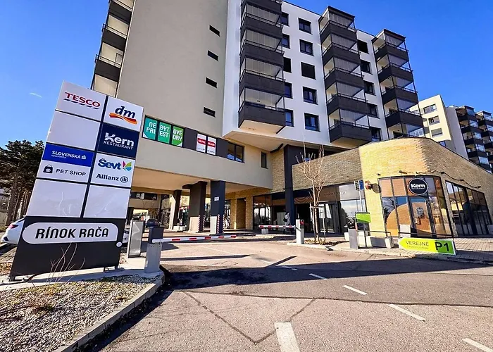 555 New & Fully Equipped With Free Garage براتسيلافا