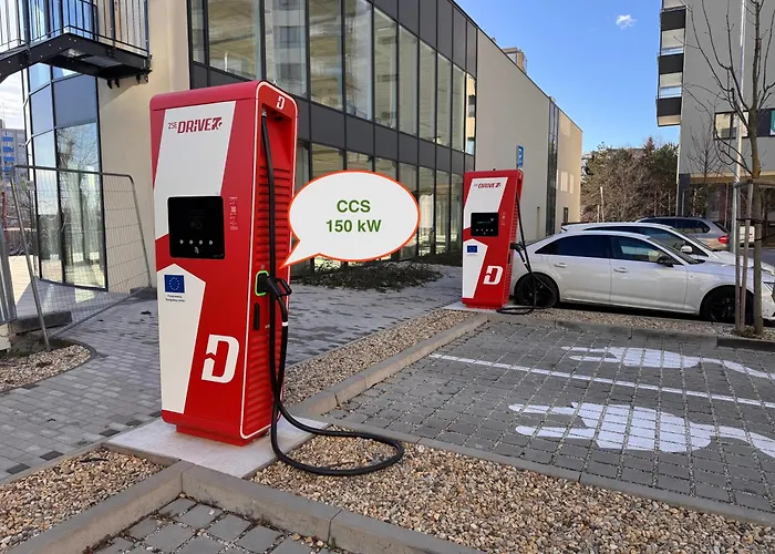 555 New & Fully Equipped With Free Garage *